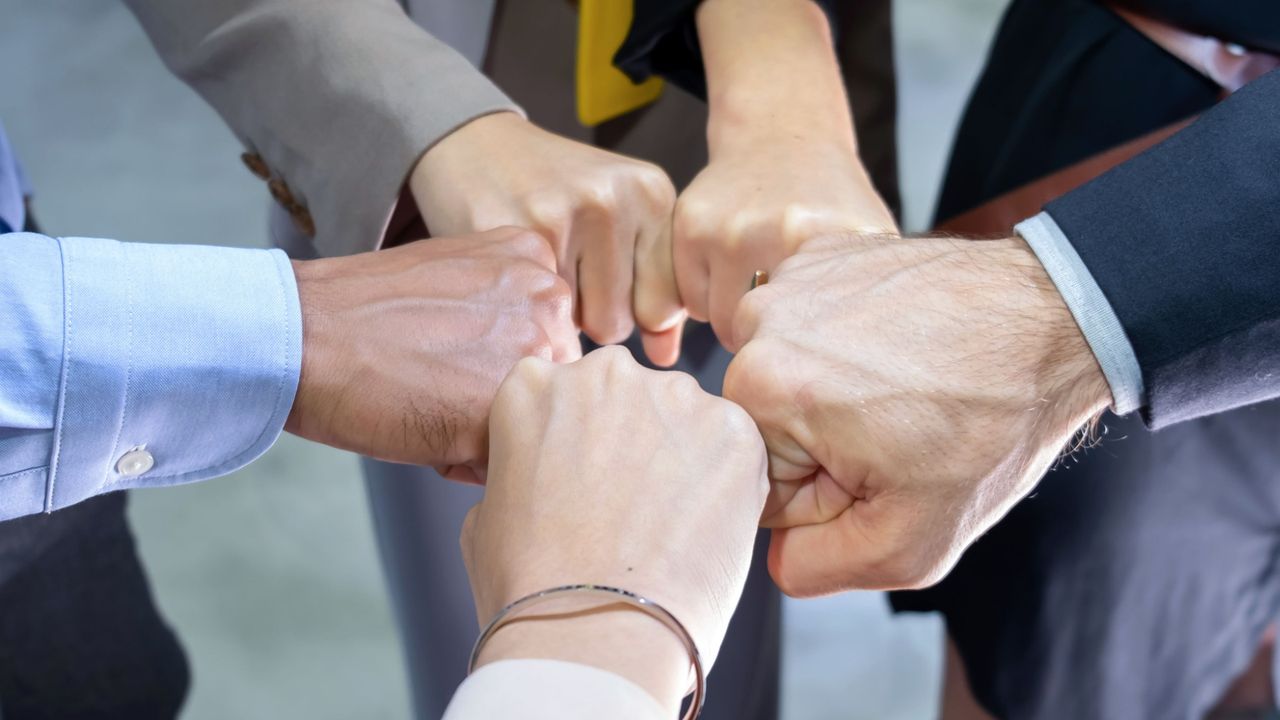Seguro corporativo mejora el ambiente laboral